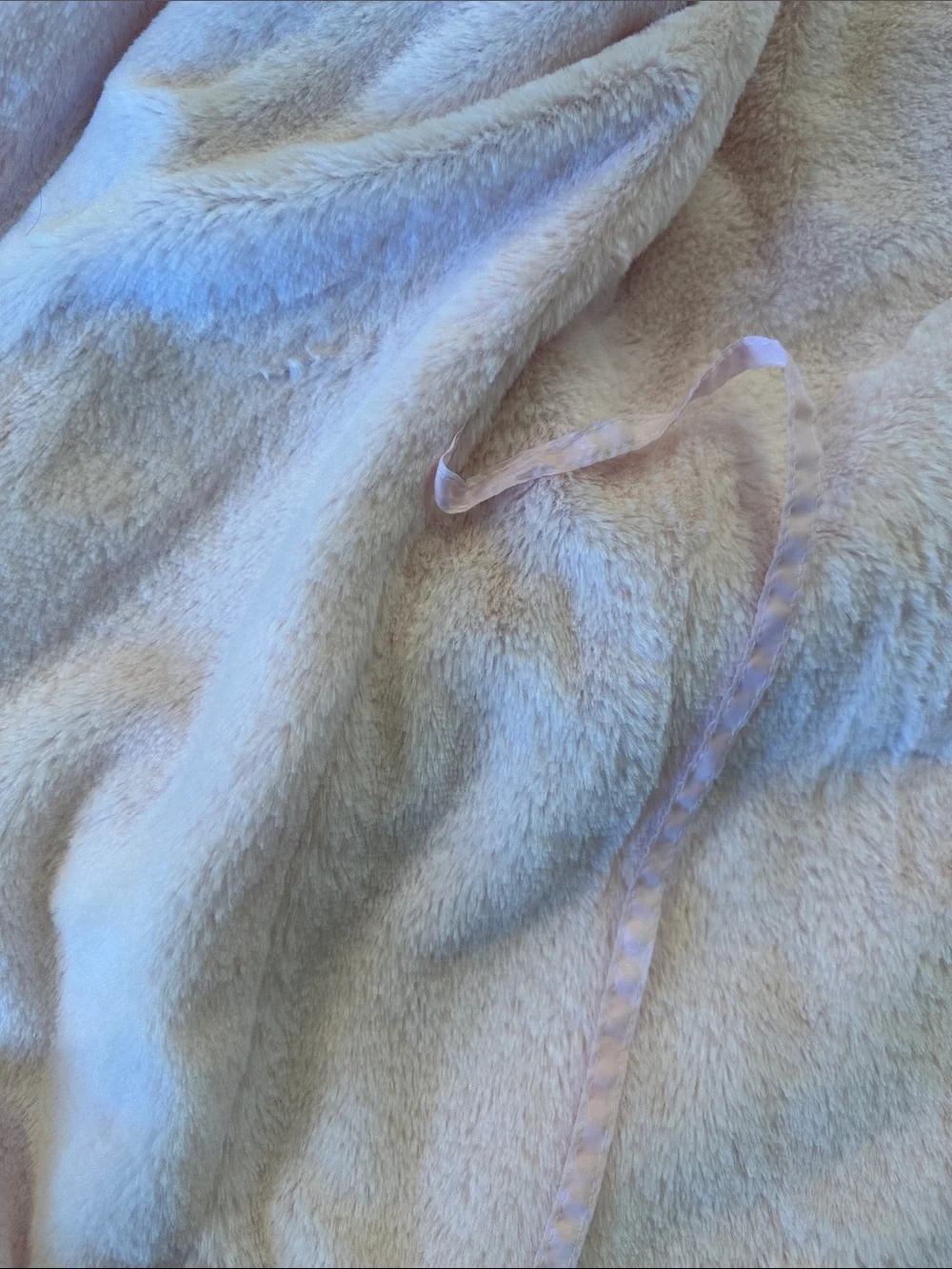 Cozy Hooded Kids Plush Robe in Light Pink Leopard
